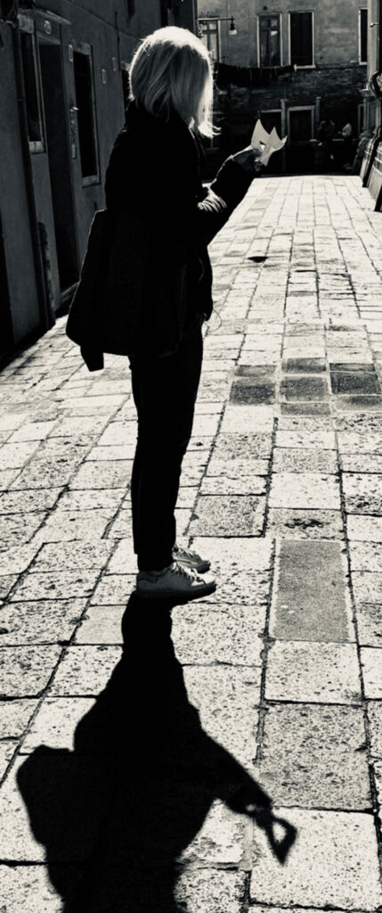 Giù la maschera