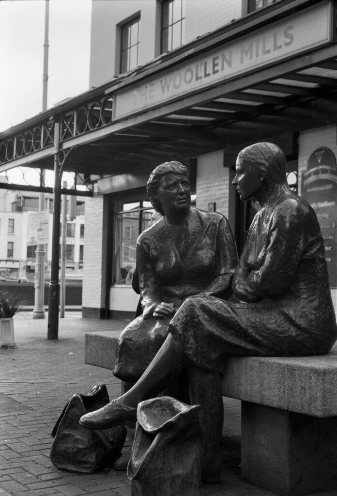 Talking statues – Liffey street lower, Dublino